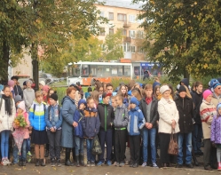 Детский сборник «Стёклышки цветные» А.Решетов