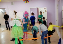 Танцевала и играла затейница Розочка