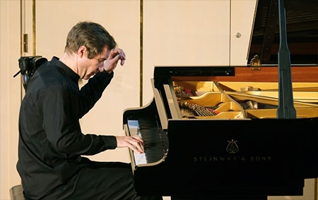 Николай Луганский, фортепиано (Москва)