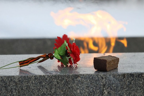 900 страшных дней